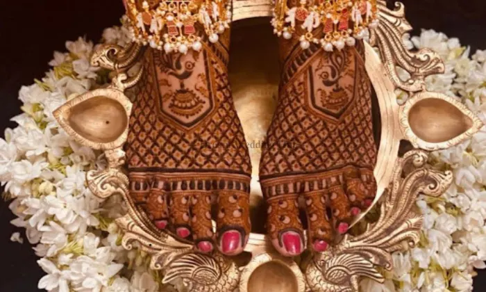 Surendra Gupta Mehandi artist